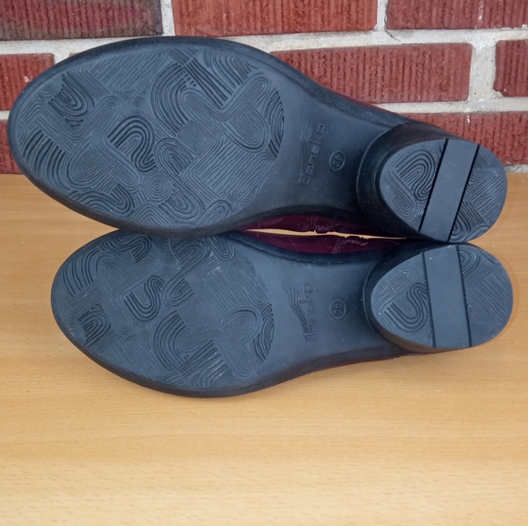 NWT DANSKO 'Raina' Genuine Leather Ankle Boot in Plum Sz. 36 - Picture 5 of 7